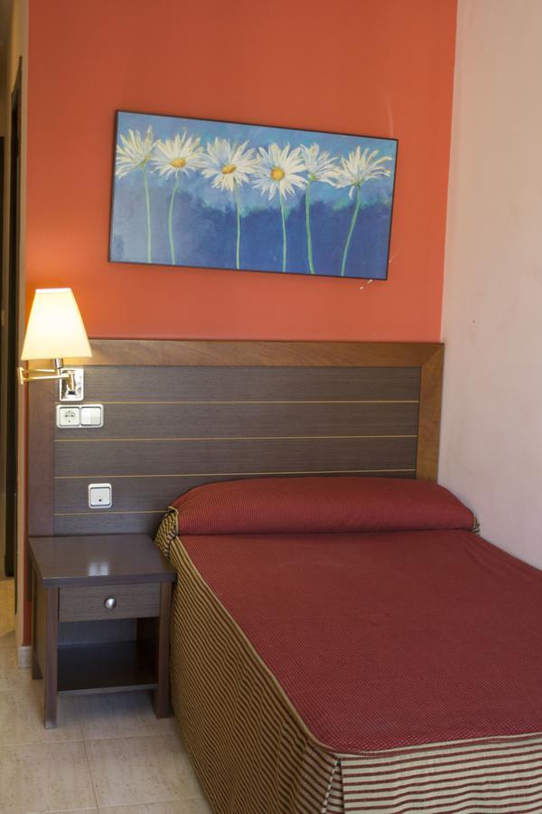 Hotel La Parrilla อัลบ็อกซ์ ภายนอก รูปภาพ