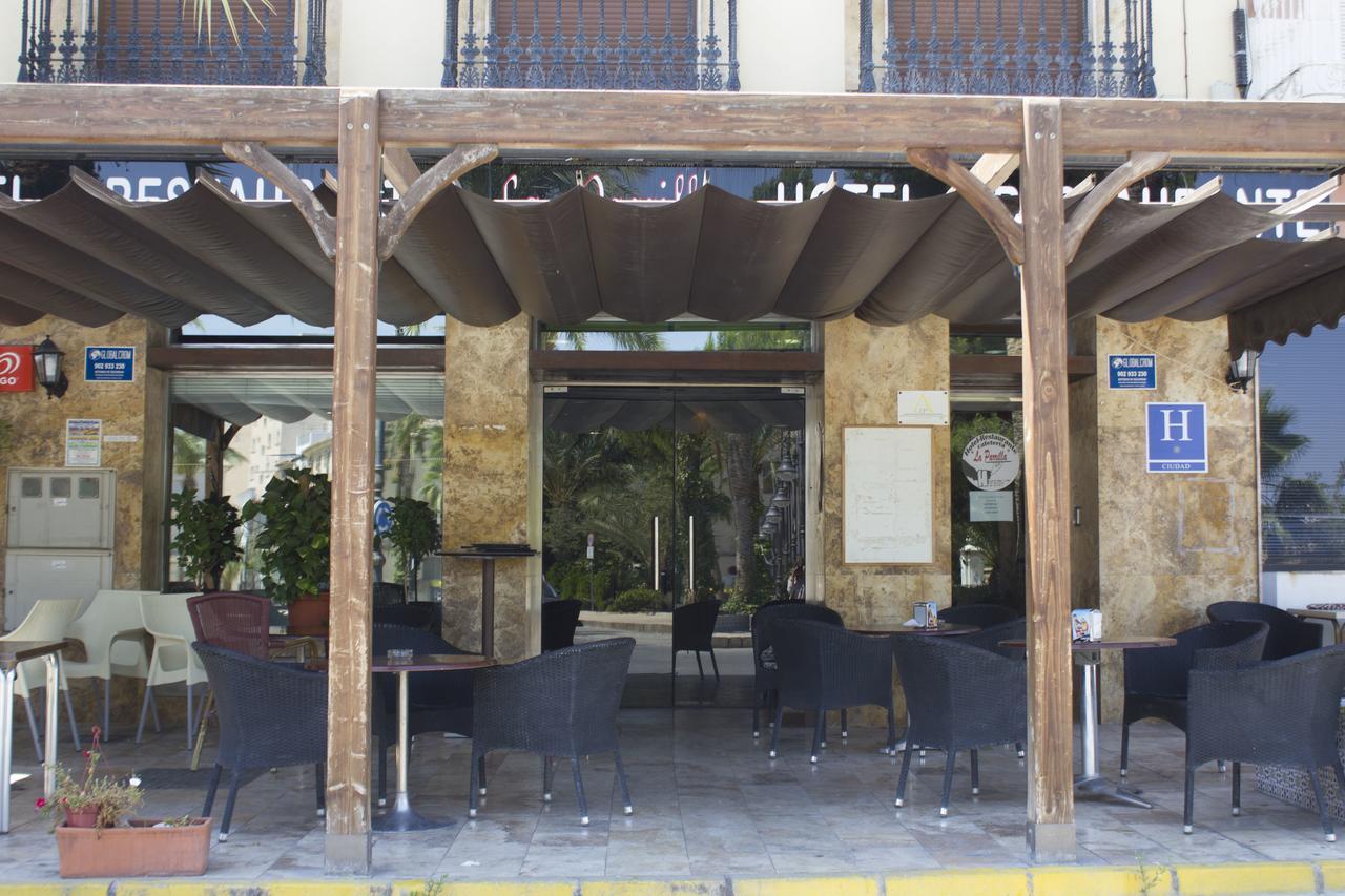 Hotel La Parrilla อัลบ็อกซ์ ภายนอก รูปภาพ